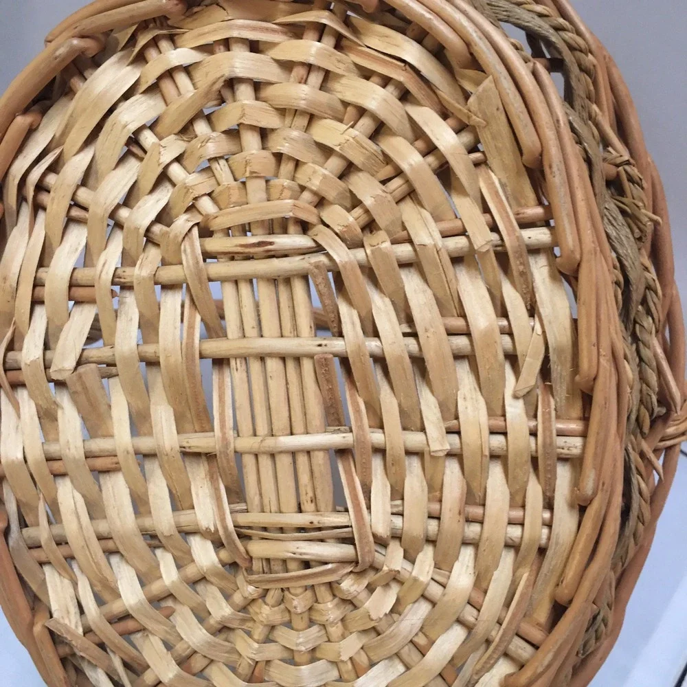 Wicker Basket Medium Tan Oval Willow Woven Handle Rustic Decor Cottagecore